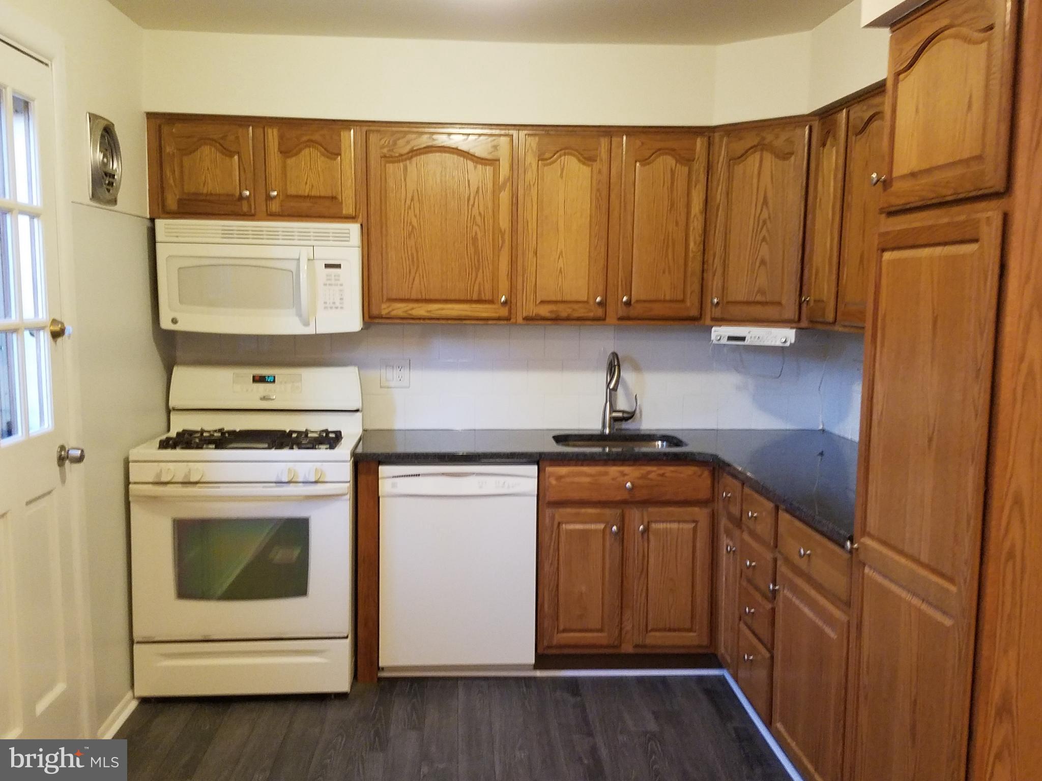 10736 Philcrest Road Philadelphia, PA 19154 - Photo 21 of 59 Gallery Image 21