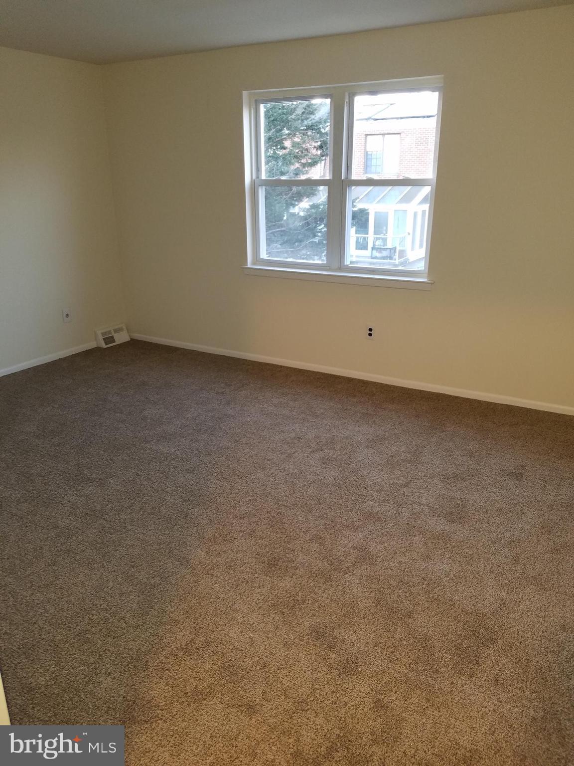 10736 Philcrest Road Philadelphia, PA 19154 - Photo 28 of 59 Gallery Image 28