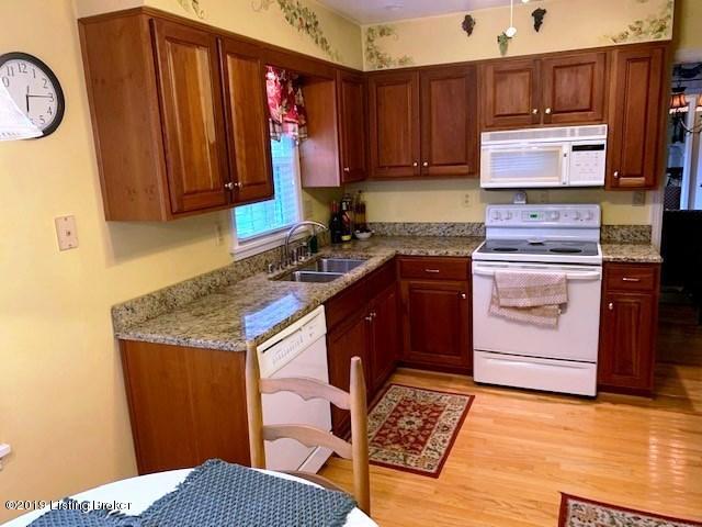 822 Huntington Road Louisville, KY 40207 - Photo 20 of 37 21