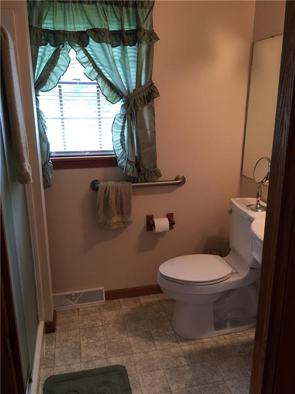 1204 Bowden Road New Castle, PA 16105 - Photo 16 of 17