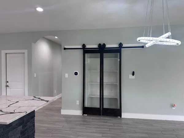 $2,000 | 103 Kikipua, Bastrop, TX 78602