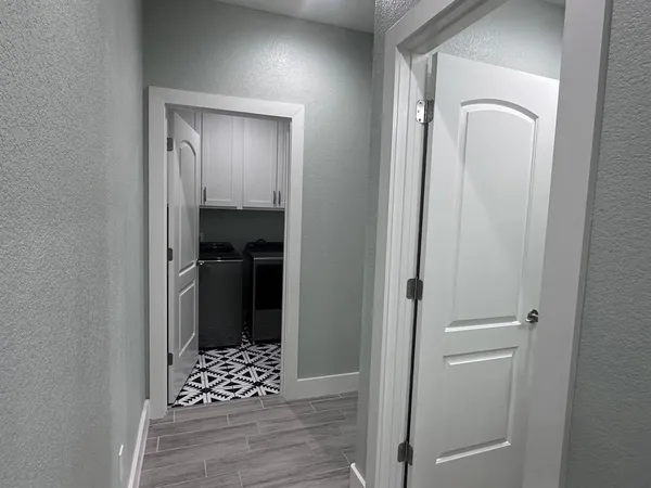 $2,000 | 103 Kikipua, Bastrop, TX 78602