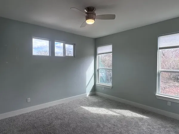 $2,000 | 103 Kikipua, Bastrop, TX 78602