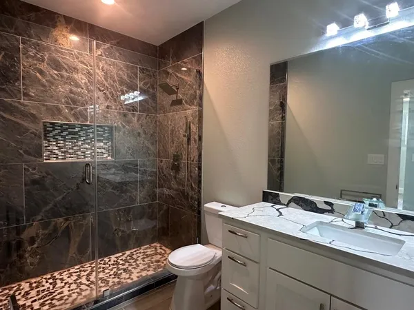 $2,000 | 103 Kikipua, Bastrop, TX 78602