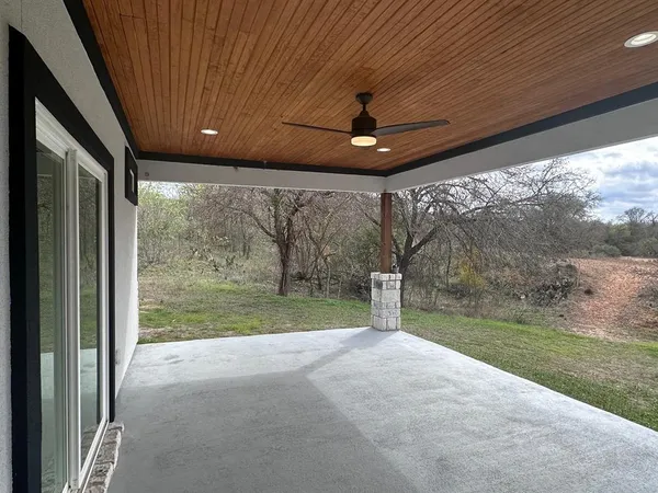 $2,000 | 103 Kikipua, Bastrop, TX 78602