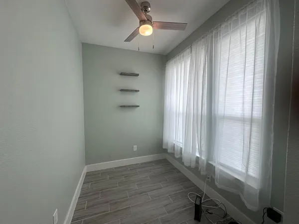 $2,000 | 103 Kikipua, Bastrop, TX 78602