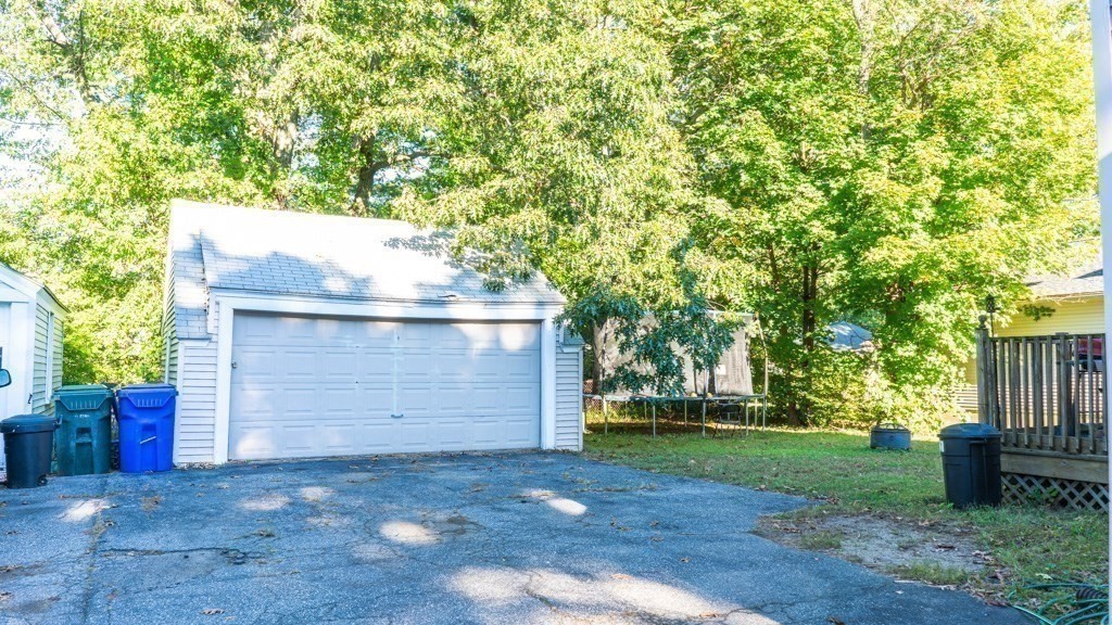 157 Carver Street Springfield, MA 01108 - Photo 11 of 11