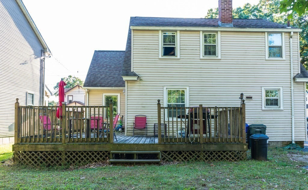157 Carver Street Springfield, MA 01108 - Photo 9 of 11