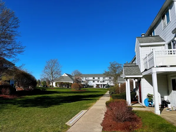 $2,400 | 360 Littleton Road, Unit D15, Chelmsford, MA 01824