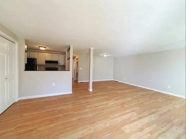 $2,400 | 360 Littleton Road, Unit D15, Chelmsford, MA 01824