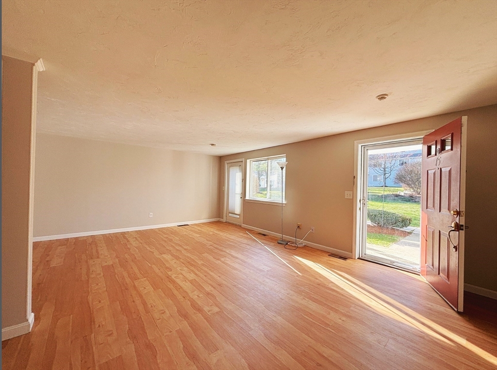 360 Littleton Road, Unit D15 Chelmsford, MA 01824 - Photo 5 of 14