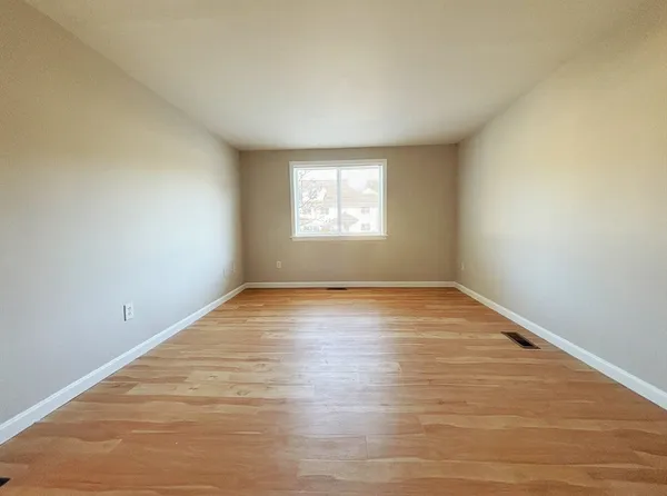 $2,400 | 360 Littleton Road, Unit D15, Chelmsford, MA 01824