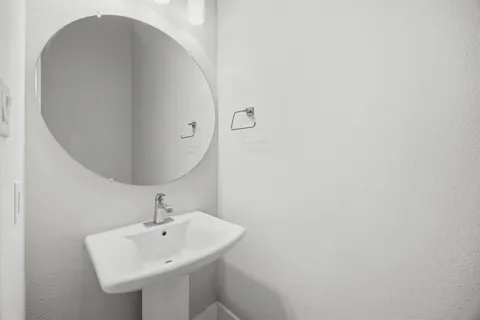 $549,000 | 625 North Tyler Street, Unit 402, Dallas, TX 75208