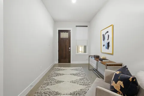 $549,000 | 625 North Tyler Street, Unit 402, Dallas, TX 75208