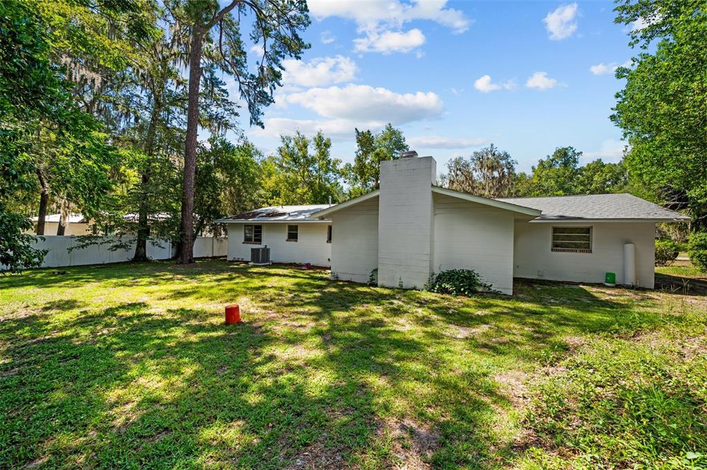 3716 Southwest 6th Place Gainesville, FL 32607 - Photo 37 of 40