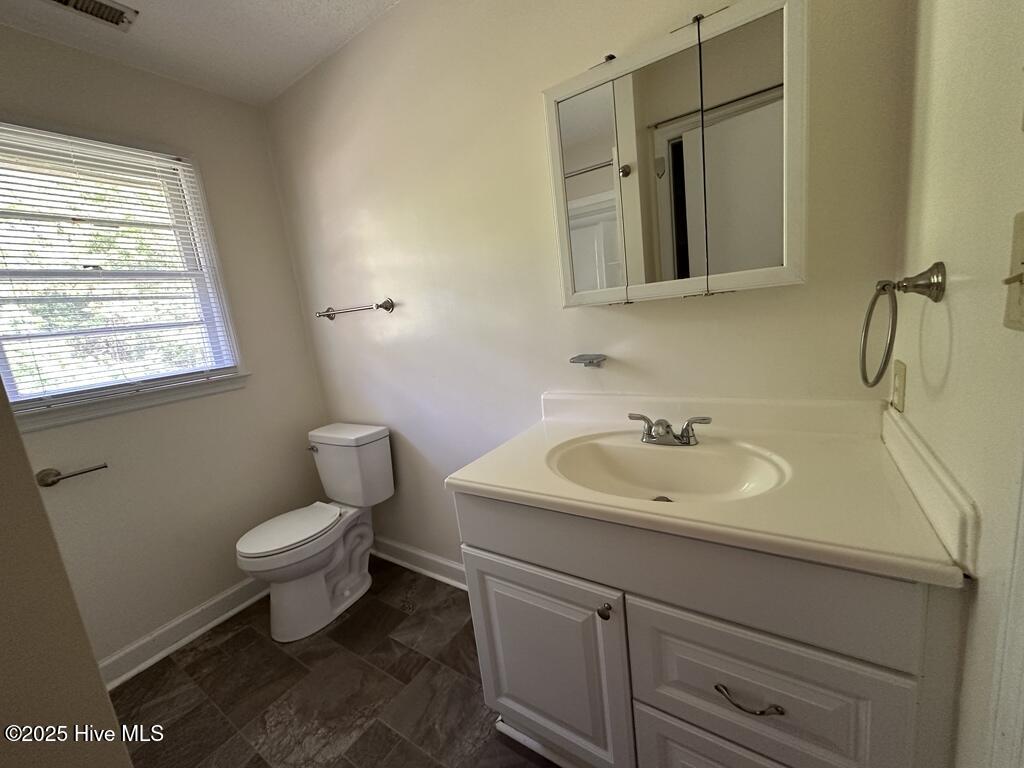 107 Queens Road Hubert, NC 28539 - Photo 6 of 10 Bathroom