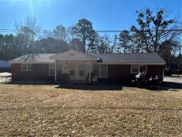 $390,000 | 104-110 White Pine Road, Toccoa, GA 30577