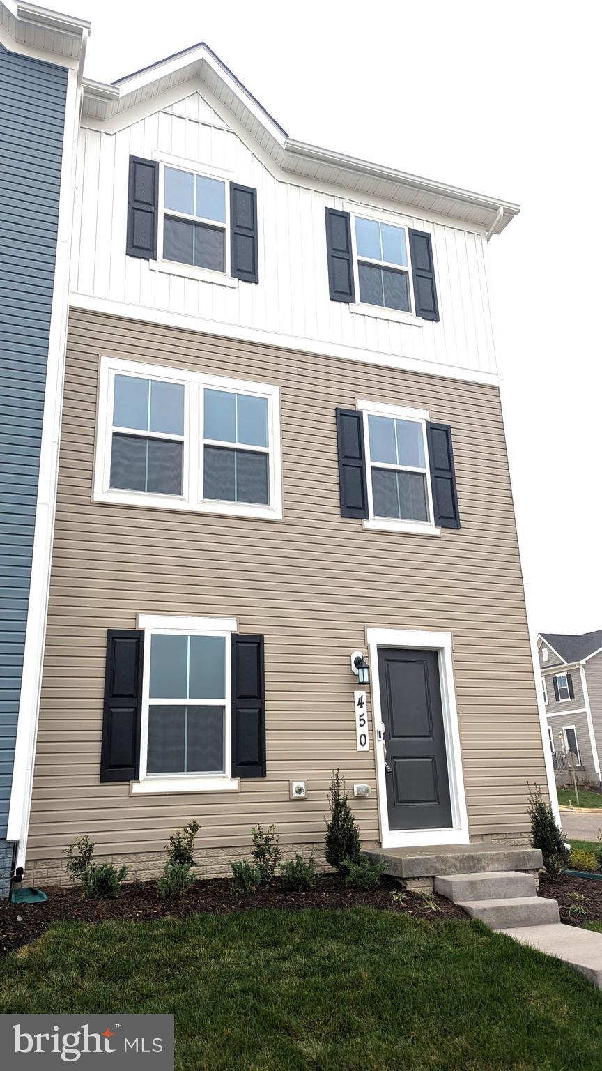 450 18th Avenue Ranson, WV 25438 - Photo 1 of 44