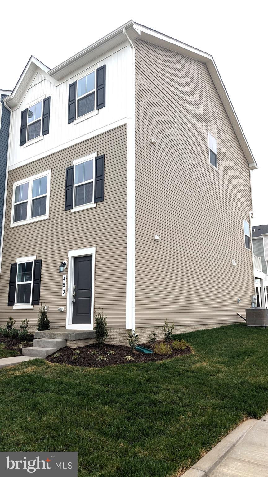 450 18th Avenue Ranson, WV 25438 - Photo 2 of 44