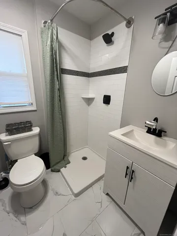 $2,375 | 538 B Winthrop Road, Unit 9, Deep River, CT 06417