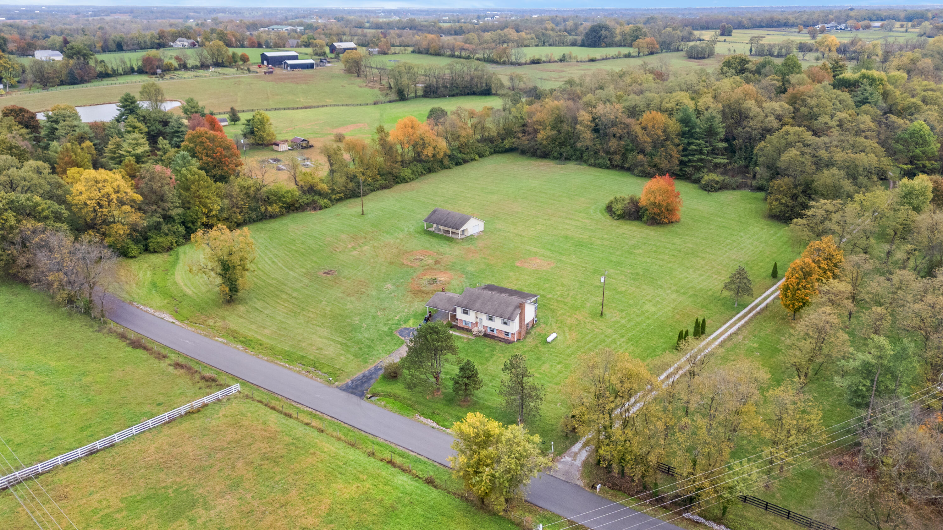 496 Soards Road Georgetown, KY 40324 - Photo 2 of 40 DJI_20251028085444_0007_D