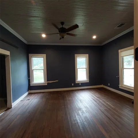 $179,900 | 601 Holbrook Street, Mount Vernon, TX 75457