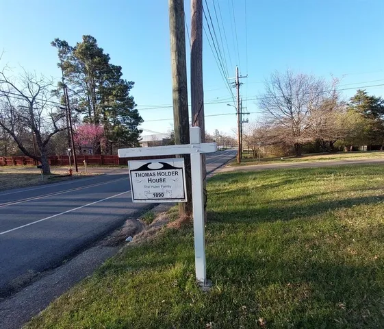 $179,900 | 601 Holbrook Street, Mount Vernon, TX 75457