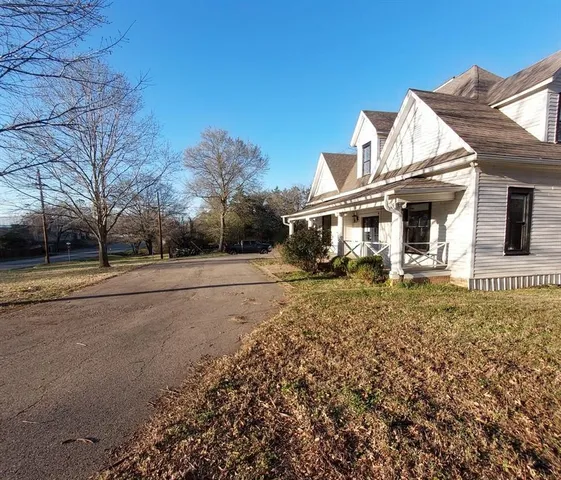 $179,900 | 601 Holbrook Street, Mount Vernon, TX 75457