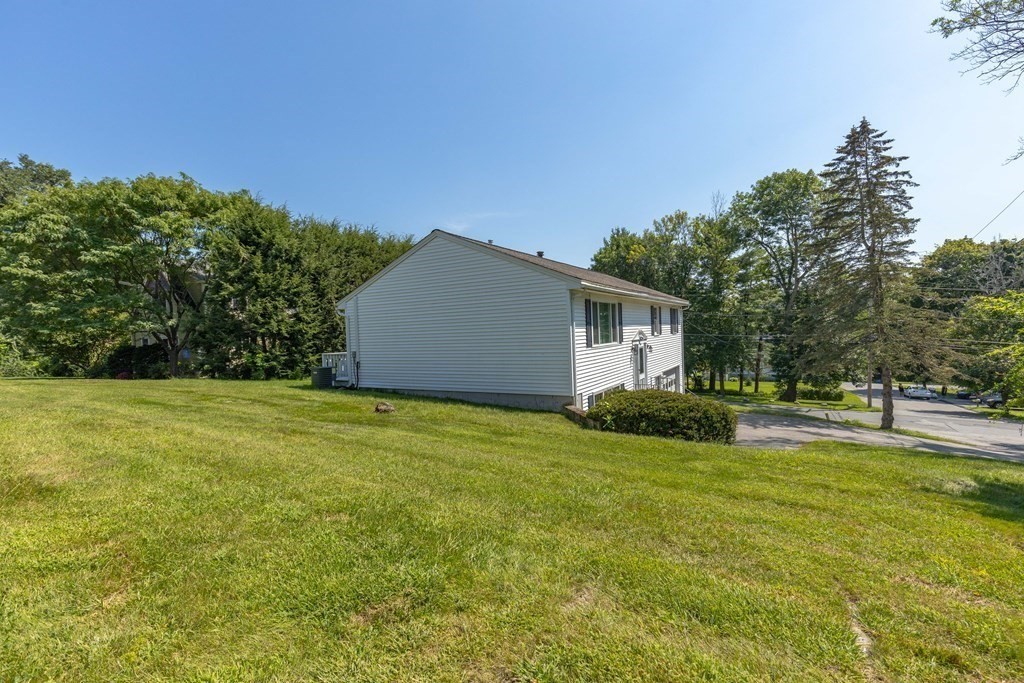 120 Bay State Road Methuen, MA 01844 - Photo 4 of 28 Gallery Image 4