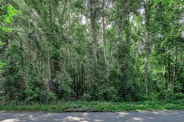 $149,900 | 1201 Barkwood Court Southwest, Lilburn, GA 30047