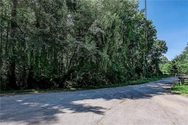 $149,900 | 1201 Barkwood Court Southwest, Lilburn, GA 30047