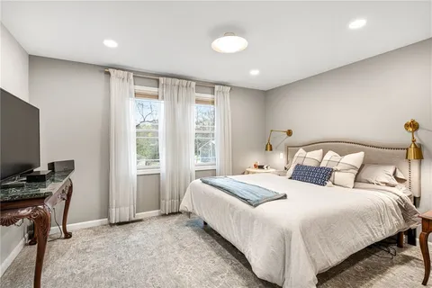 $999,000 | 3 Haines Park Road, Barrington, RI 02806