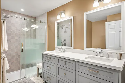 $999,000 | 3 Haines Park Road, Barrington, RI 02806