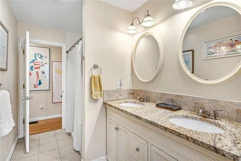$999,000 | 3 Haines Park Road, Barrington, RI 02806