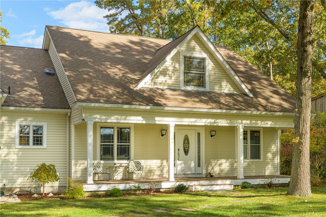 3 Haines Park Road Barrington, RI 02806 - Photo 2 of 34