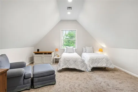$999,000 | 3 Haines Park Road, Barrington, RI 02806