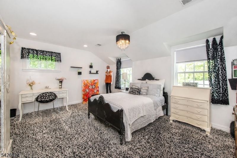 85 Athens Road Short Hills, NJ 07078 - Photo 7 of 35