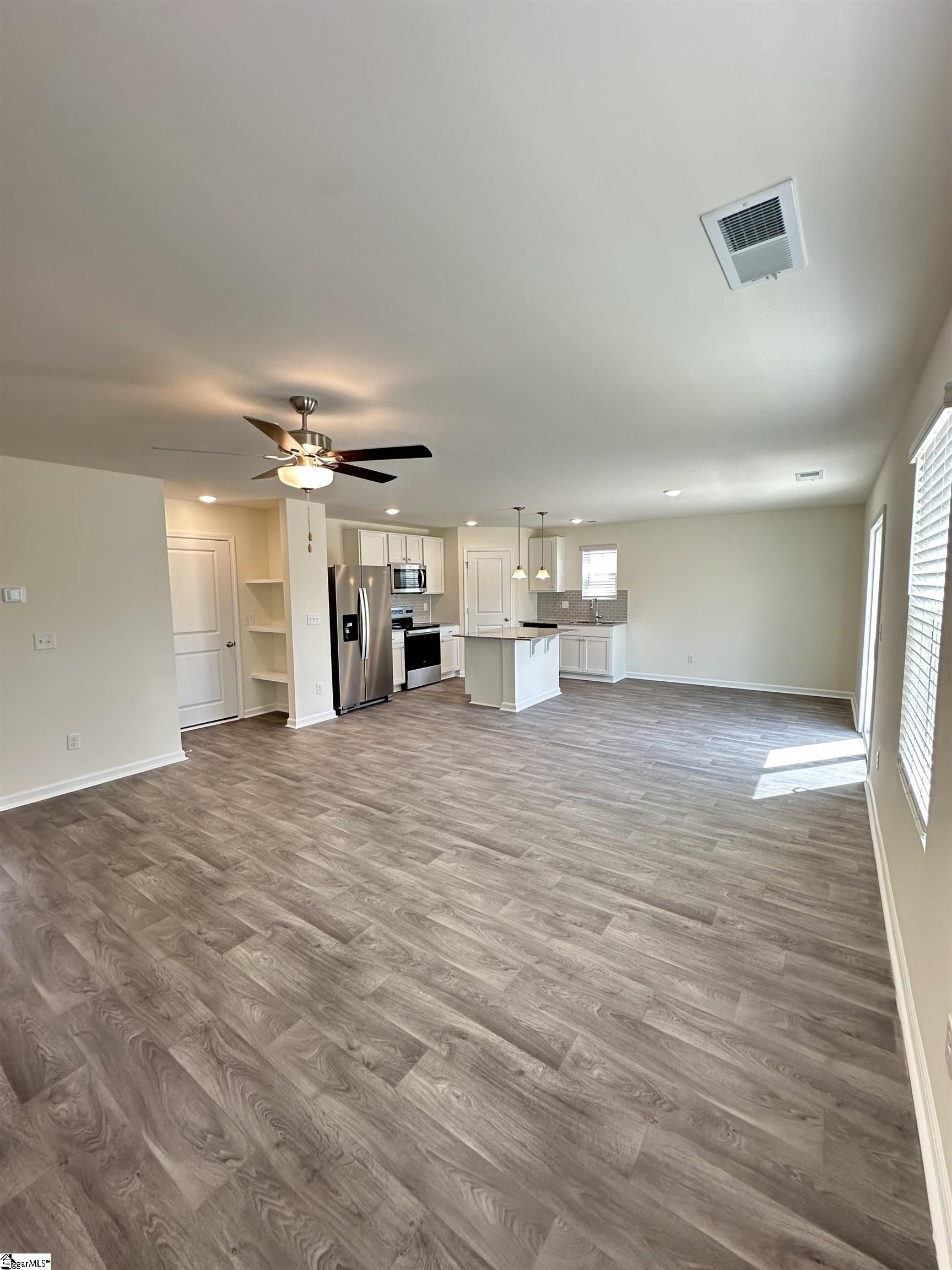 6030 Willutuck Drive Boiling Springs, SC 29316 - Photo 3 of 20