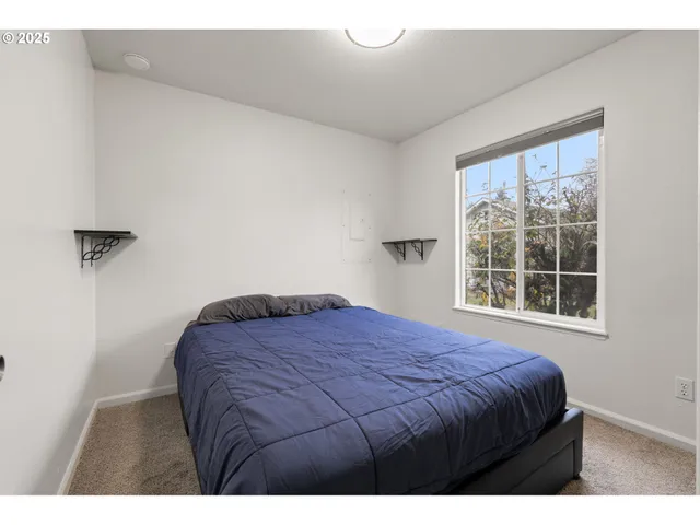 $410,000 | 618 Northeast Faloma Road, Portland, OR 97211