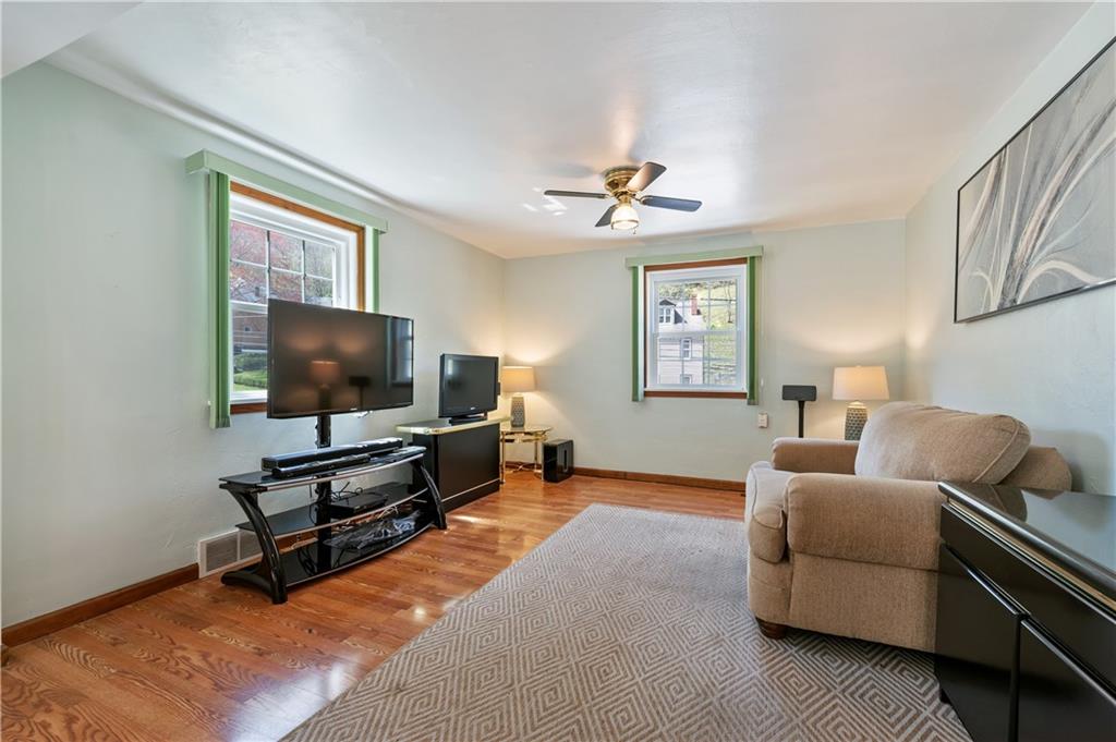 651 Becks Run Road Pittsburgh, PA 15210 - Photo 4 of 24 Gallery Image 4