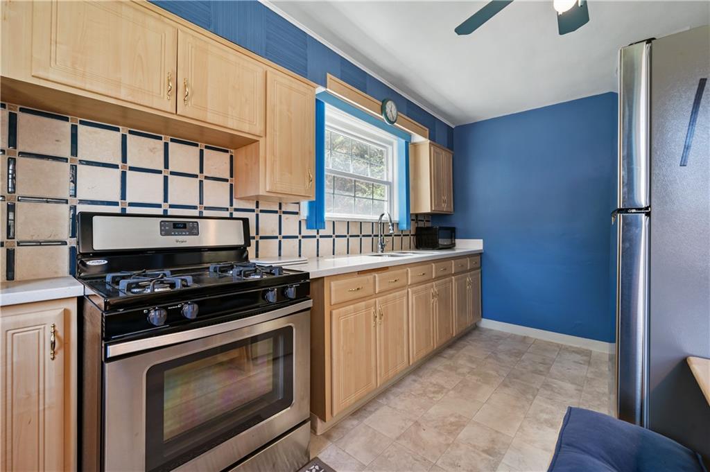 651 Becks Run Road Pittsburgh, PA 15210 - Photo 9 of 24 Gallery Image 9