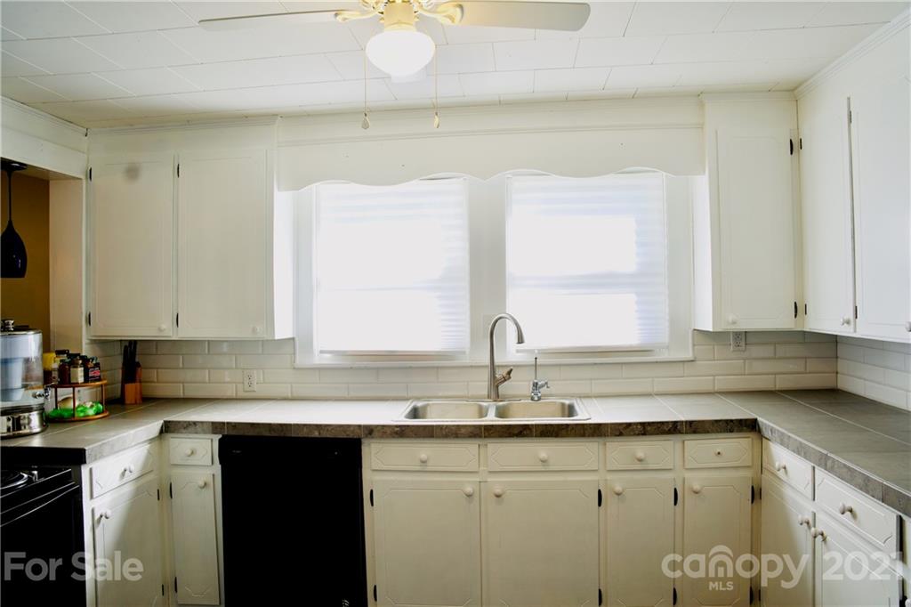 4627 Trinity Church Road Kannapolis, NC 28081 - Photo 5 of 13 Gallery Image 5