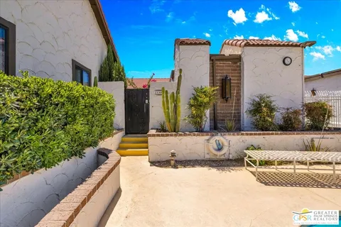 $515,000 | 2330 East Miramonte Circle, Unit C, Palm Springs, CA 92264