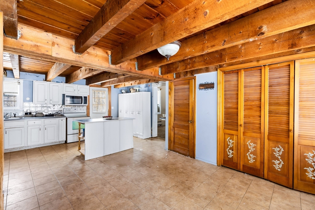 44 Squannacook Road Shirley, MA 01464 - Photo 2 of 41