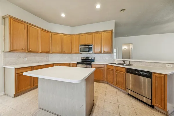 $2,200 | 7823 Desert Canyon Court, Houston, TX 77041