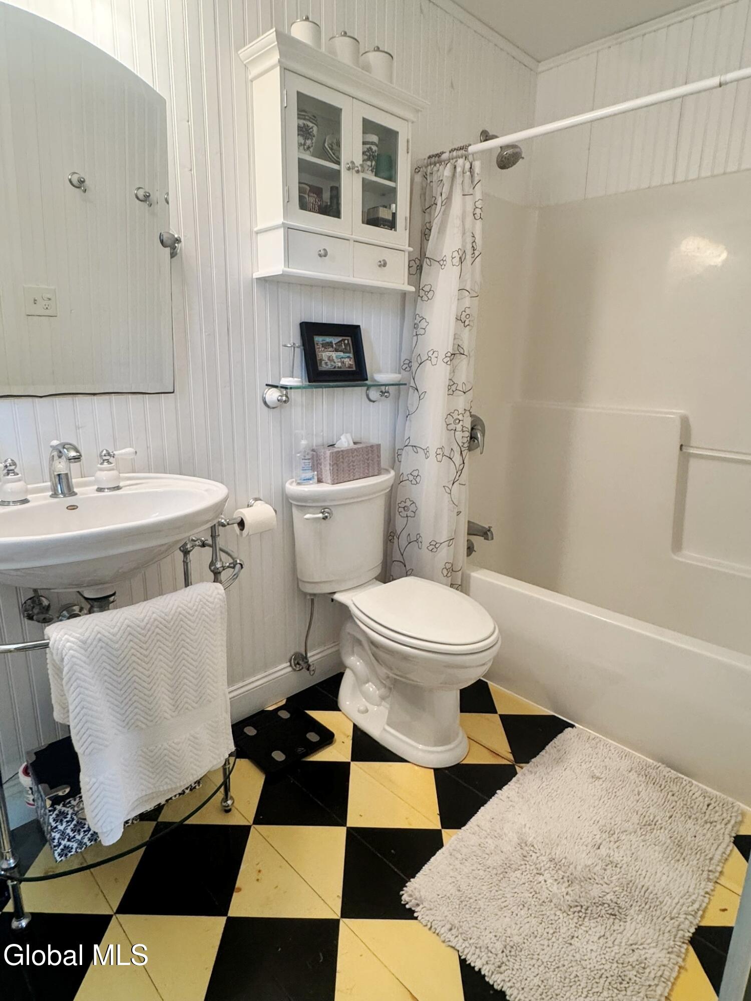 944 Stony Point Road Schodack, NY 12033 - Photo 69 of 99 Full BA off Fam Rm