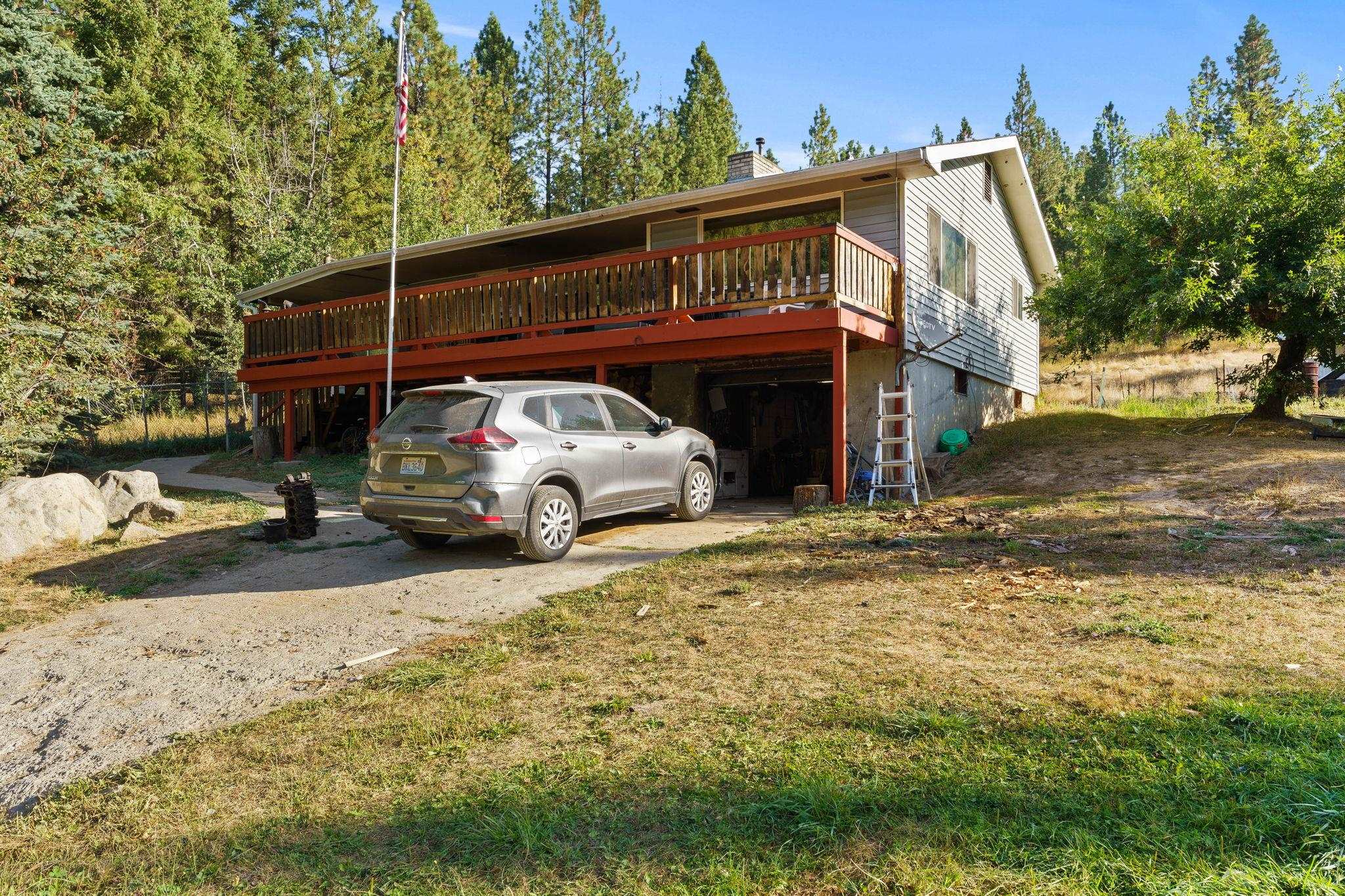 21914 North Travis Road Mead, WA 99021 - Photo 3 of 30