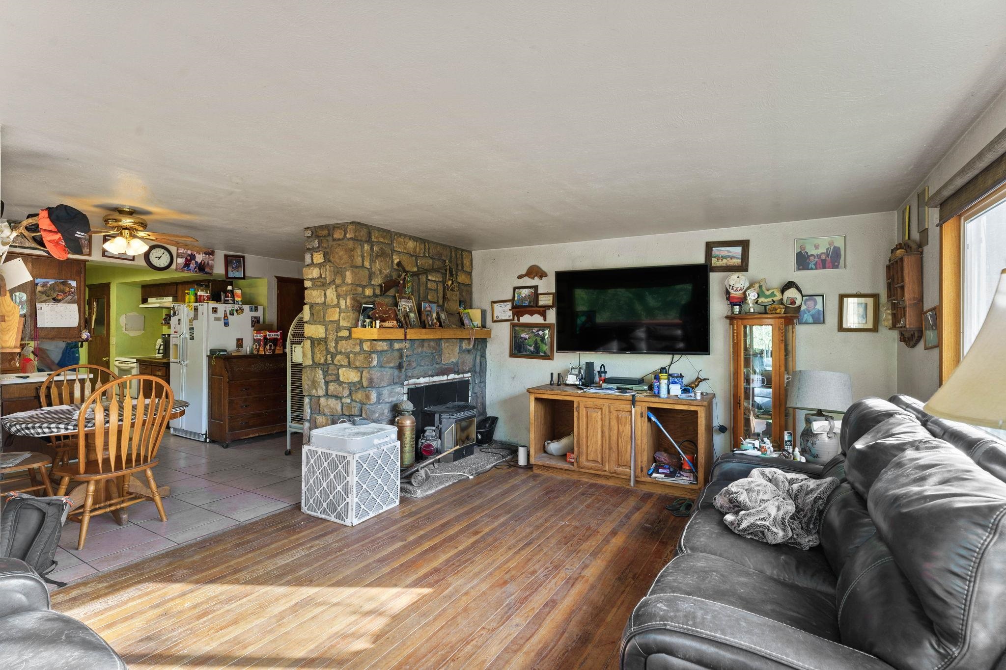 21914 North Travis Road Mead, WA 99021 - Photo 6 of 30
