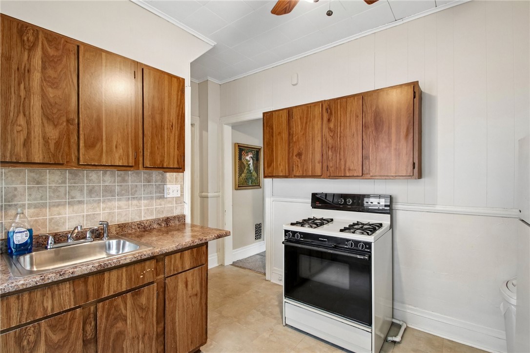 382 Magee Avenue Rochester, NY 14613 - Photo 22 of 30 Lower Unit - Kitchen