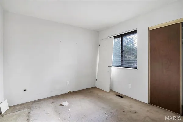 $115,000 | 4377 Kingbolt Boulevard, St. Louis, MO 63129